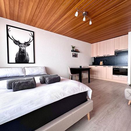 Studio Mit See- Und Bergblick Laax Exteriör bild